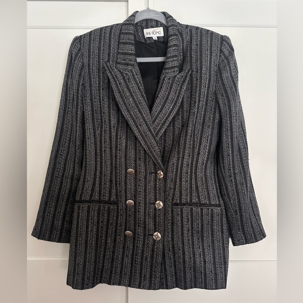 VTG Pinstriped Double breasted Blazer